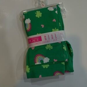 The Children's Place Green Leggings with Rainbows and Clovers